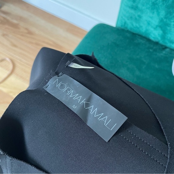 Norma Kamali Sleeveless Crewneck 4-Way Stretch Poly Lycra A-Line Swing Dress M - Picture 8 of 12